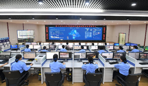 广西公安交警多措并举 从“最后一公里”到“零距离”，便民服务如何通过账易信息落地生根